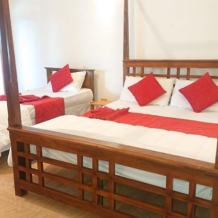 T-More Hotel & Hostel Ела Екстериор снимка