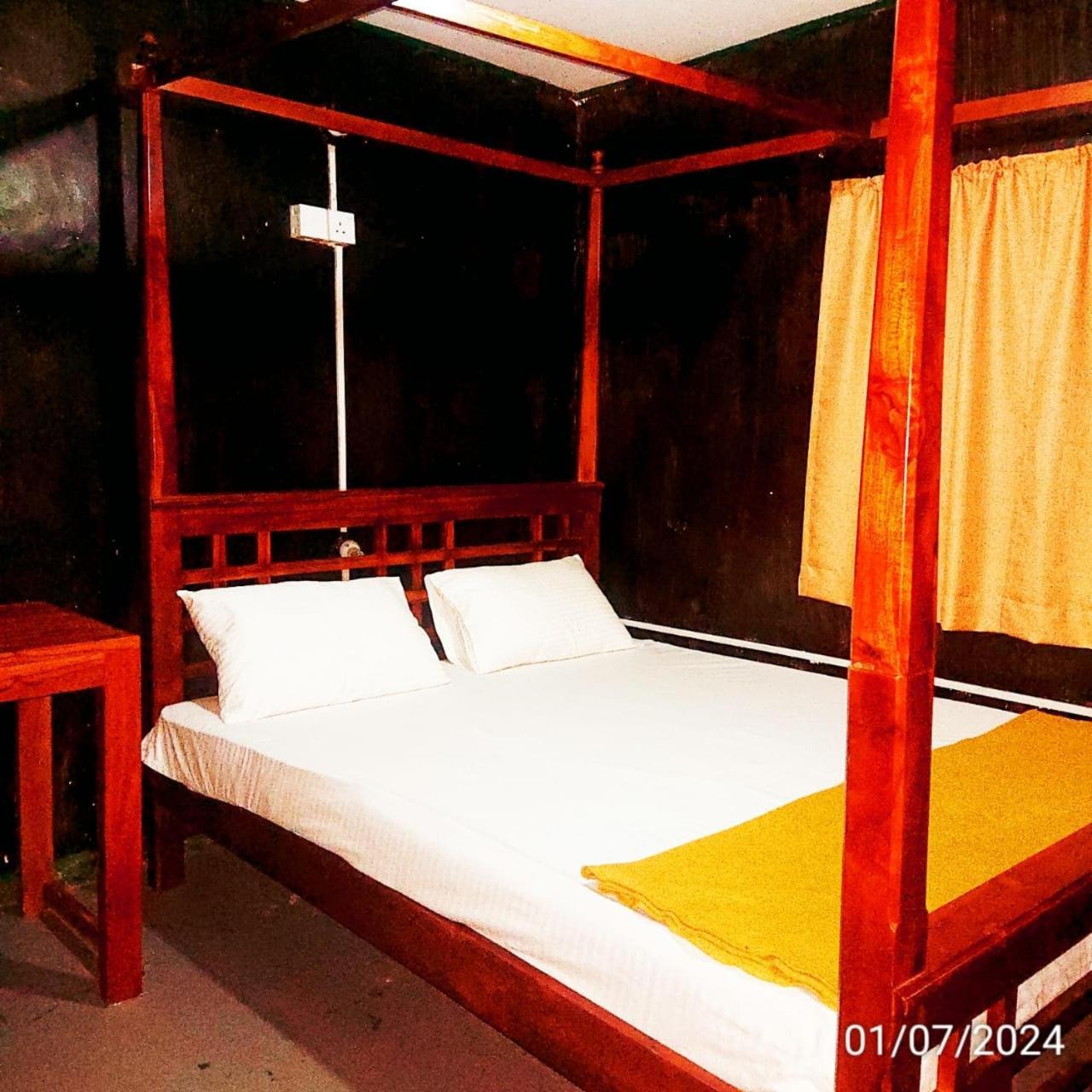 T-More Hotel & Hostel Ела Екстериор снимка