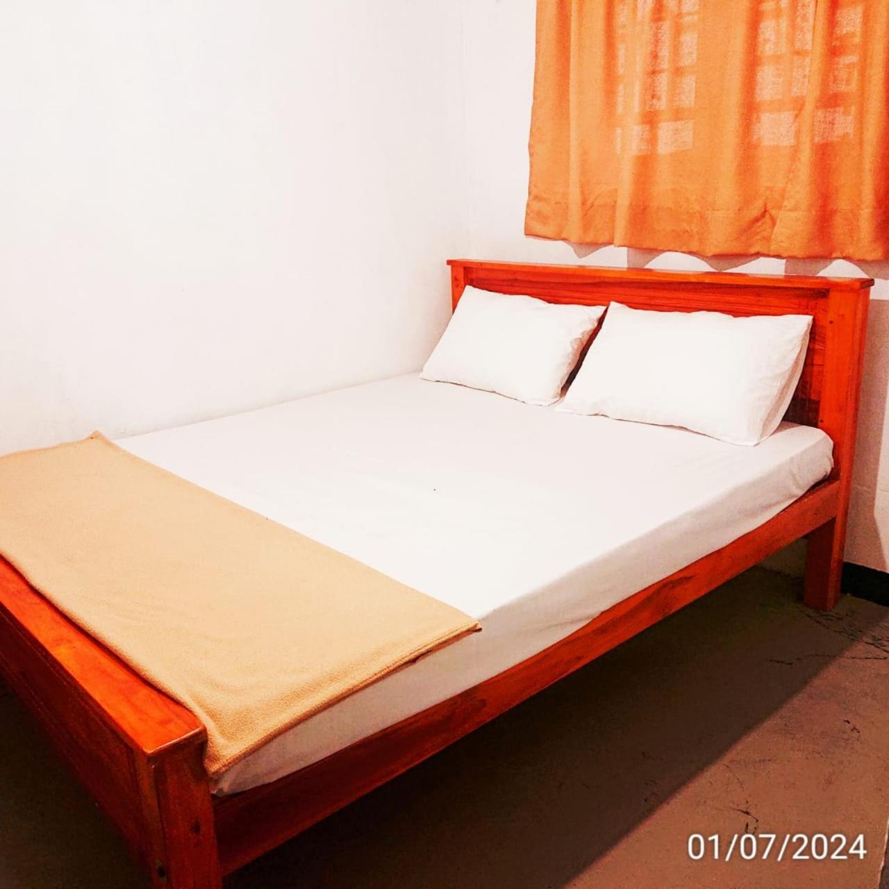 T-More Hotel & Hostel Ела Екстериор снимка