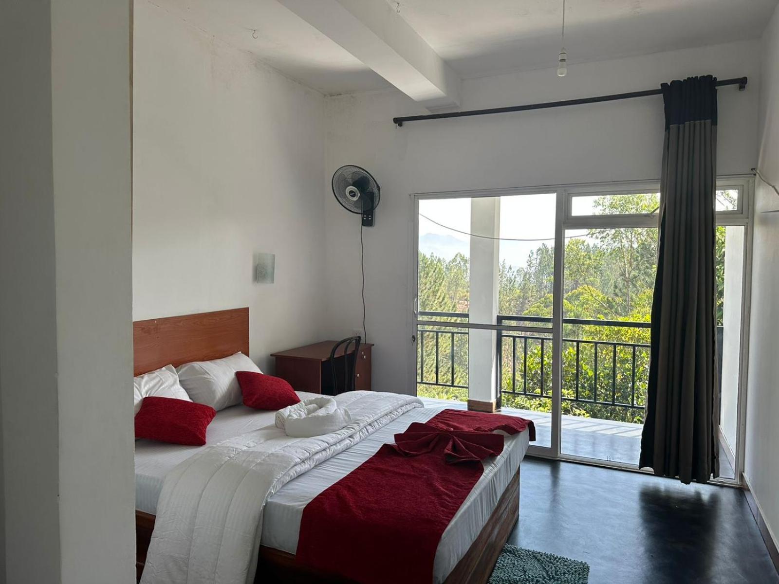 T-More Hotel & Hostel Ела Екстериор снимка