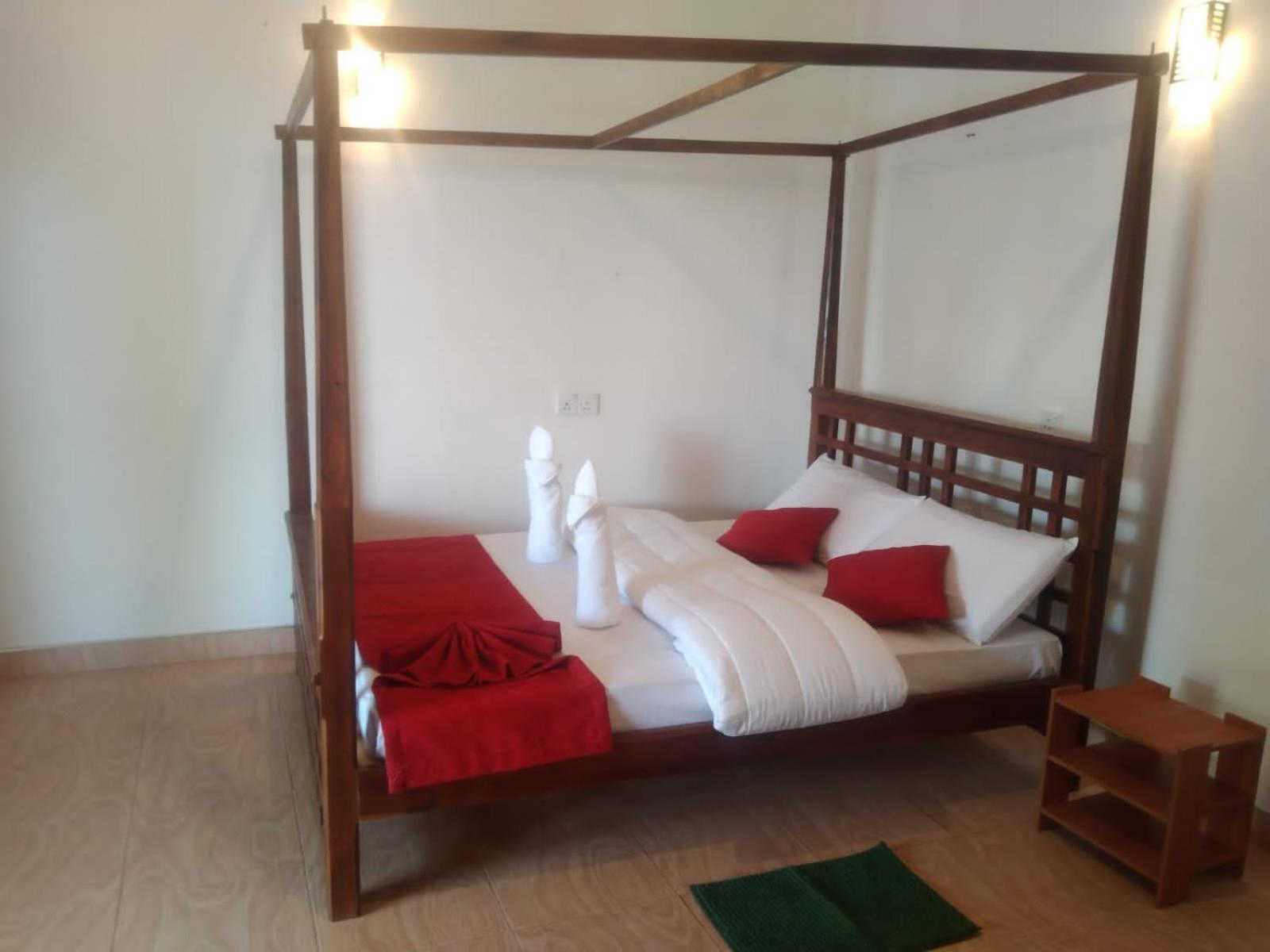 T-More Hotel & Hostel Ела Екстериор снимка