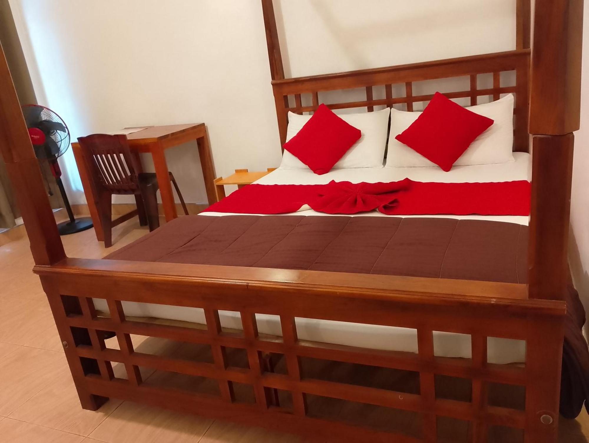 T-More Hotel & Hostel Ела Екстериор снимка